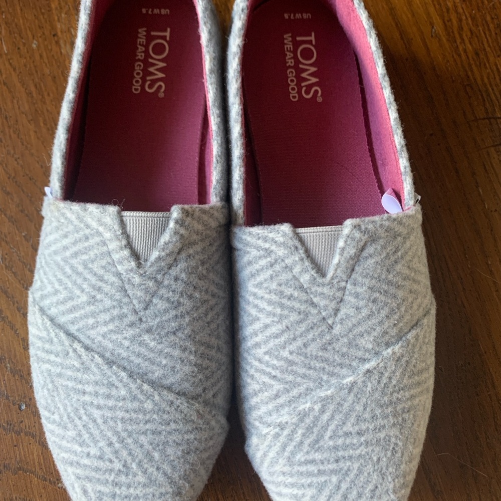 TOMS Women's Alpergata Herringbone Gray Flats